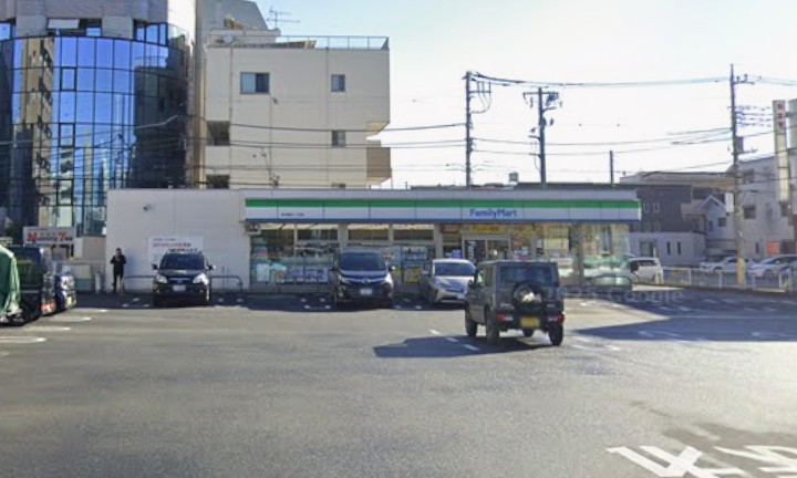 コンビニ　ファミリーマート所沢緑町二丁目店（コンビニ）まで491m