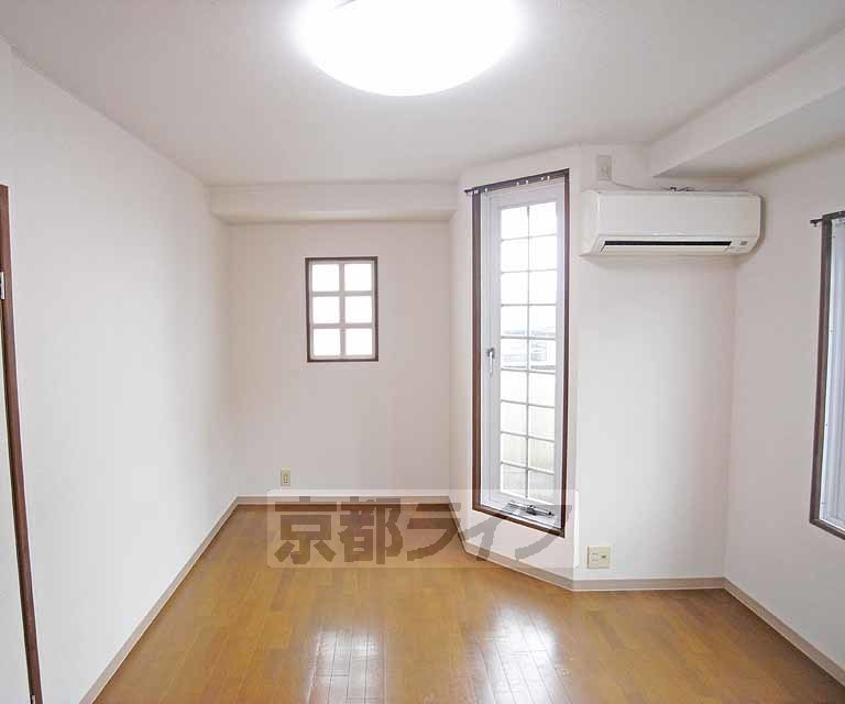 居室・リビング　綺麗なお部屋です。