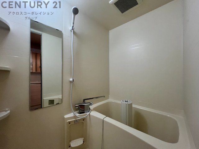 バス・シャワールーム　バストイレ別でオススメです！