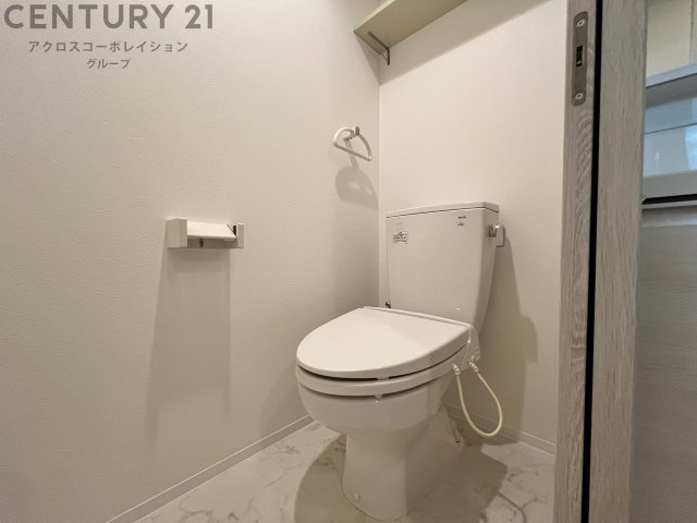 トイレ　落ち着いた色調のトイレです♪