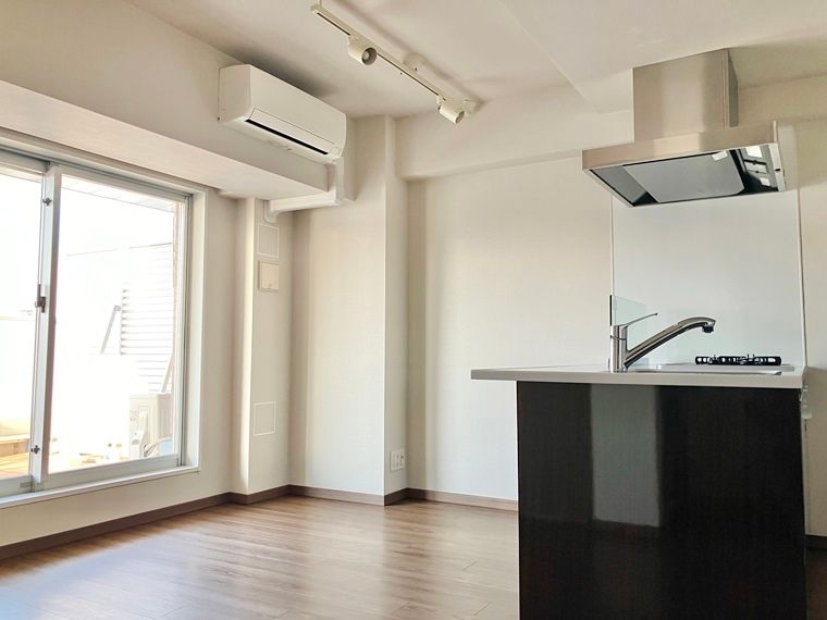 居室・リビング　☆広々とした居室☆