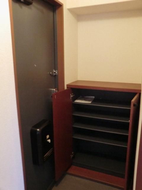 玄関　シューズボックス