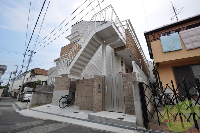 建物外観　おしゃれできれいな外観は毎日の帰宅が楽しくなりそうです。