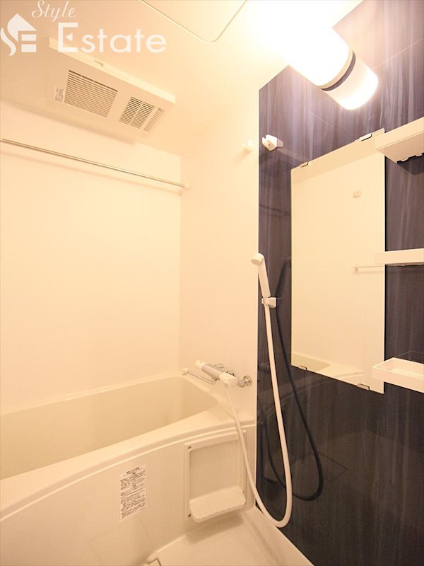 バス・シャワールーム　バスルーム