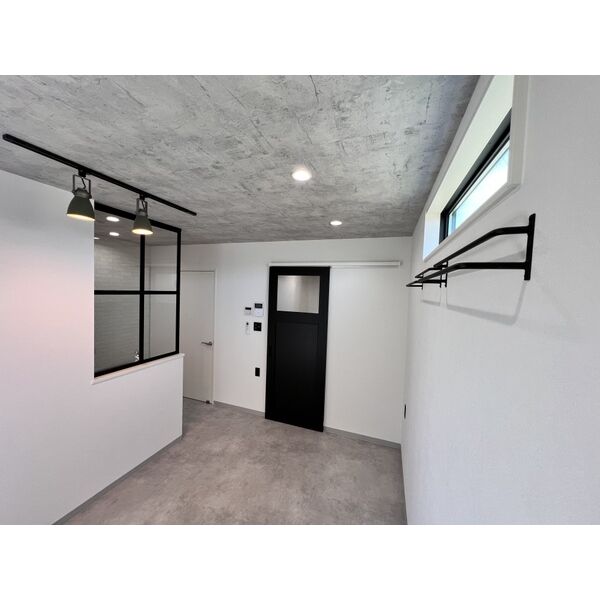 居室・リビング　同コンセプトの別物件です