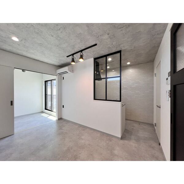 居室・リビング　同コンセプトの別物件です