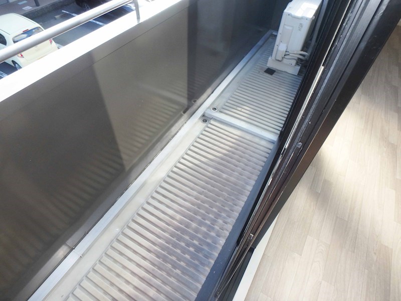 バルコニー　南西向きで日当たり良好☆