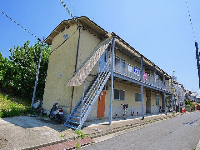 建物外観　落ち着いた雰囲気の外観です