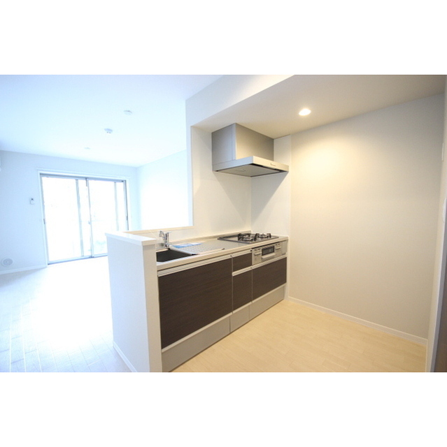 キッチン　広めのシステムキッチン