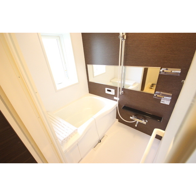 バス・シャワールーム　ゆったり入れるおしゃれなお風呂