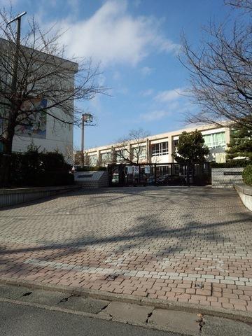 小学校　久留米市立合川小学校（小学校）まで1990m