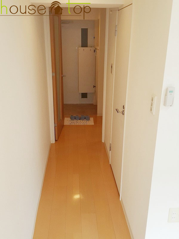 その他部屋・スペース　玄関から洋室の間に廊下があるのも魅力的ですね♪