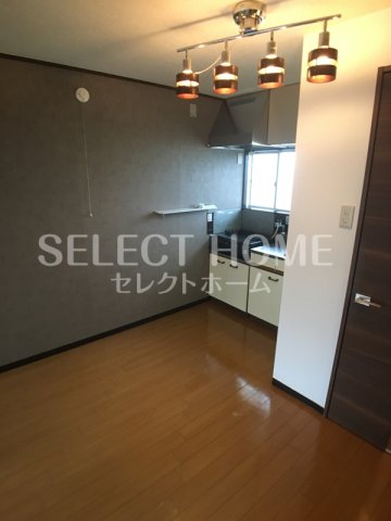 居室・リビング　ゆったり過ごせる居間です