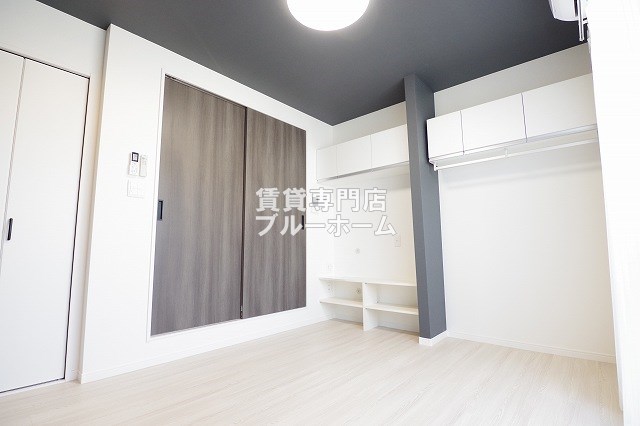 その他部屋・スペース　別角度の洋室です！