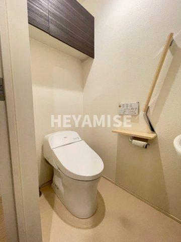 トイレ　※同物件反転タイプの写真でございます※現況を優先します※