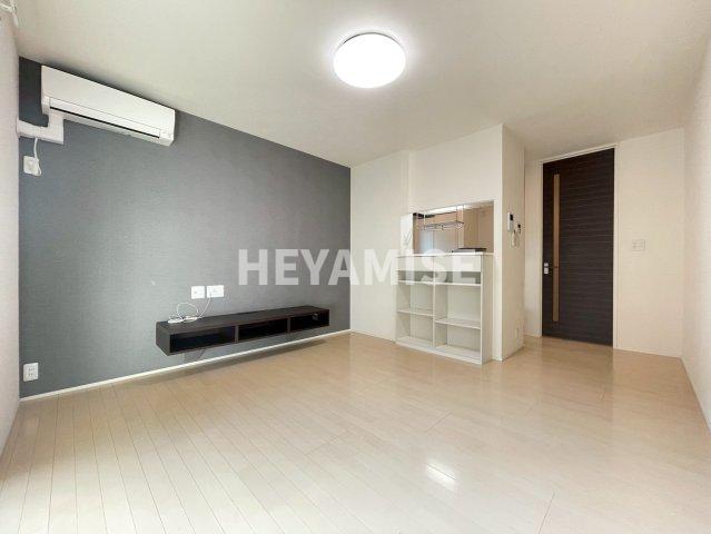 居室・リビング　※同物件反転タイプの写真でございます※現況を優先します※