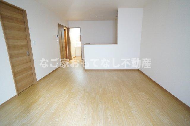 居室・リビング　同タイプ写真