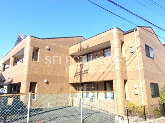 バルコニー　暖かな日差しのふりそそぐバルコニー