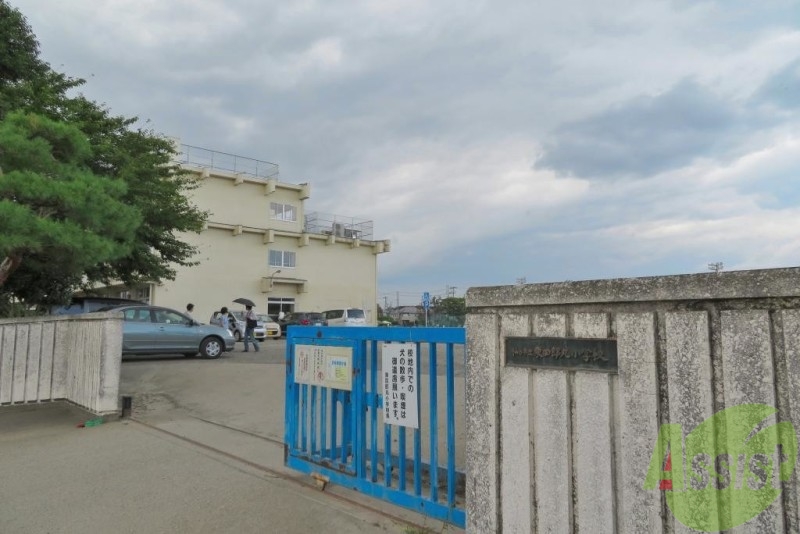 小学校　仙台市立東四郎丸小学校（小学校）まで650m