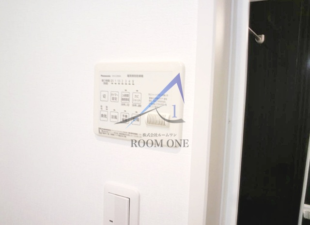 その他設備　浴室乾燥機パネルです。