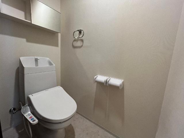 トイレ　トイレ