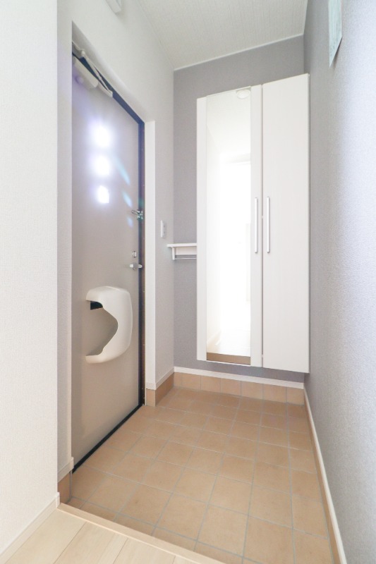 玄関　図面と現状に相違がある場合には現状を優先