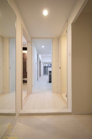 玄関　ルアナ北梅田