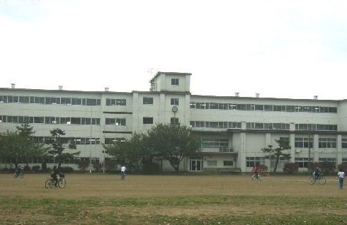 小学校　湊小学校（小学校）まで450m