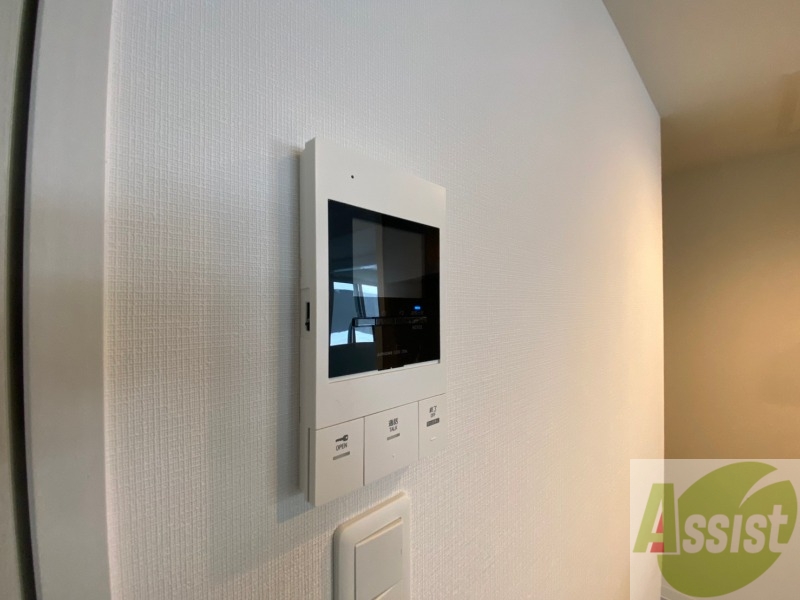 セキュリティ　ＴＶモニター付インターホンです。来客者の顔が見えるので安心！