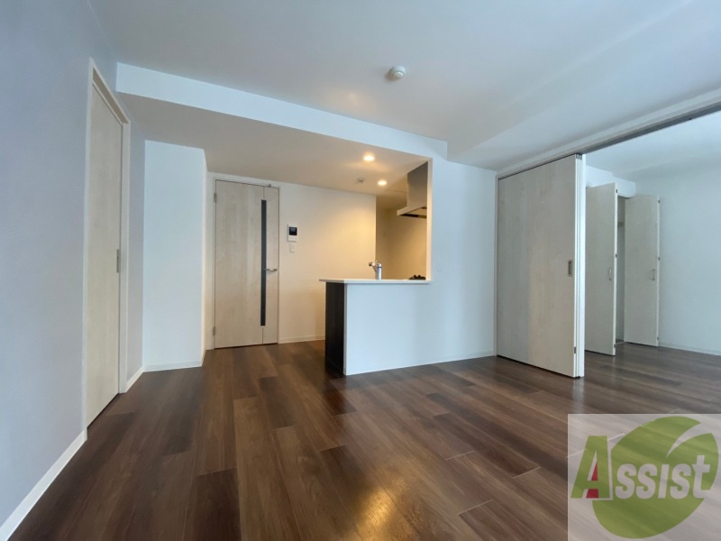 居室・リビング　広くてキレイなお部屋が広がっていて、充実した生活が送れそう。