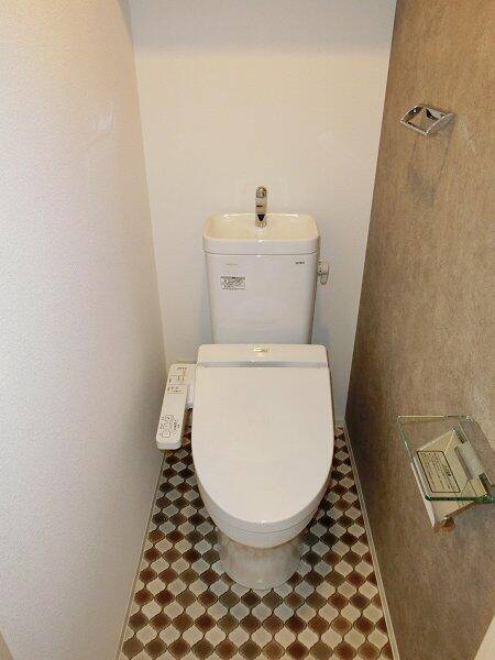 バルコニー　浴室乾燥機完備