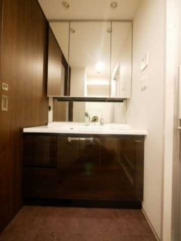 洗面設備　別間取り参考写真