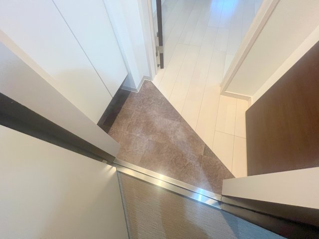 玄関　素敵な玄関は毎朝あなたを元気に送りだしてくれますよ。