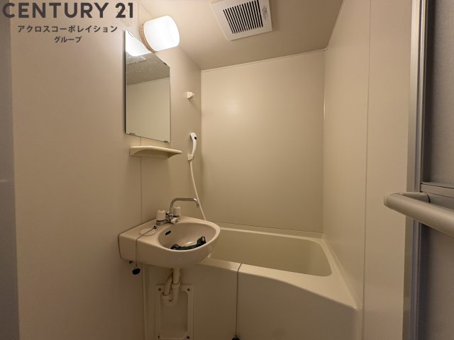 バス・シャワールーム　落ち着く空間のバスルーム♪