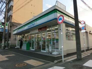 コンビニ　ファミリーマート磯子中原二丁目店（コンビニ）まで82m