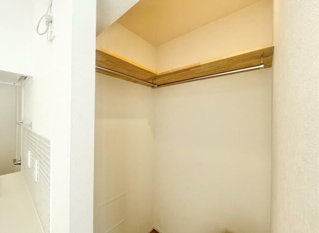 収納　ウォークインクローゼットです