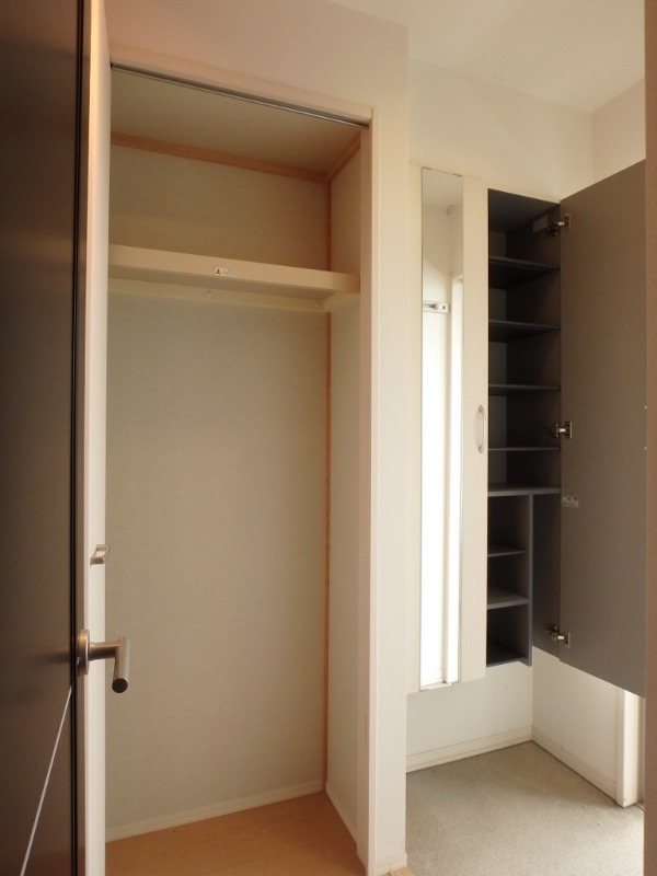 玄関　図面と現状に相違がある場合には現状を優先