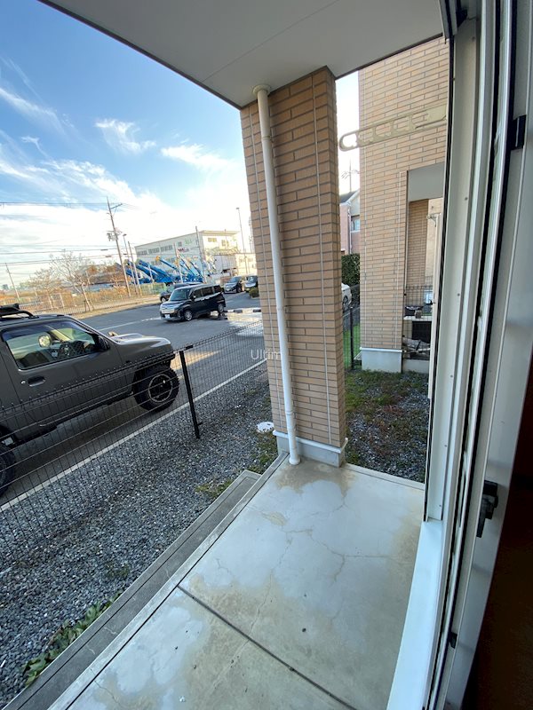 バルコニー　同間取りのお部屋の写真です。ご参考までに。