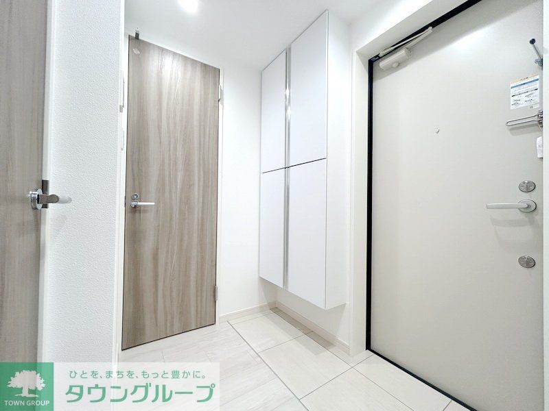 玄関　お部屋探しは株式会社　タウンハウジング　までお気軽にお問合…