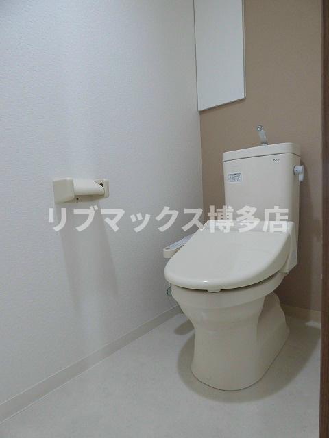 トイレ　人気設備のウォシュレット機能を標準装備★
