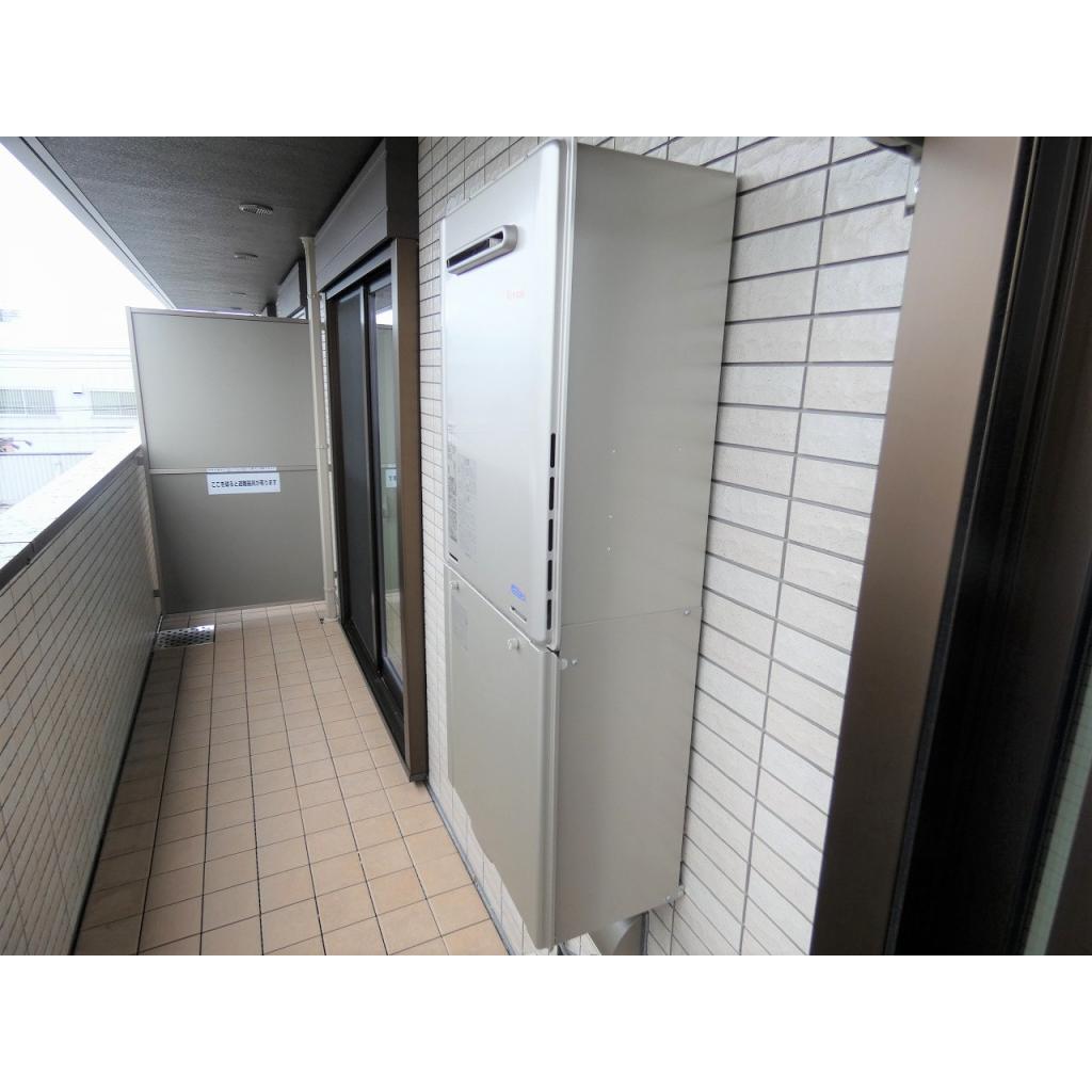 バルコニー　別部屋の写真です