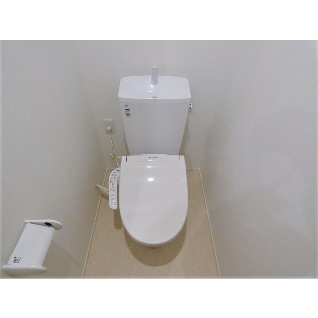 トイレ　別部屋の写真です