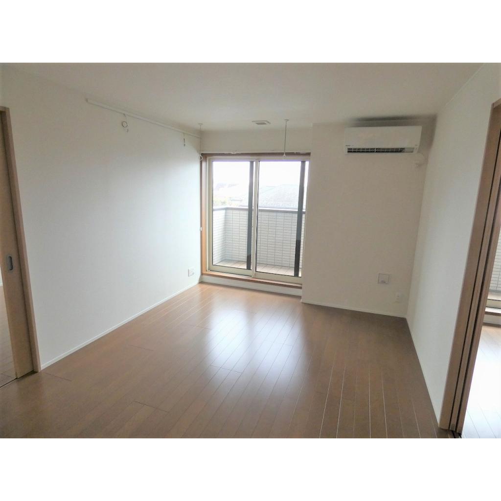 居室・リビング　別部屋の写真です