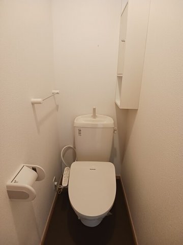 トイレ　落ち着いたトイレです