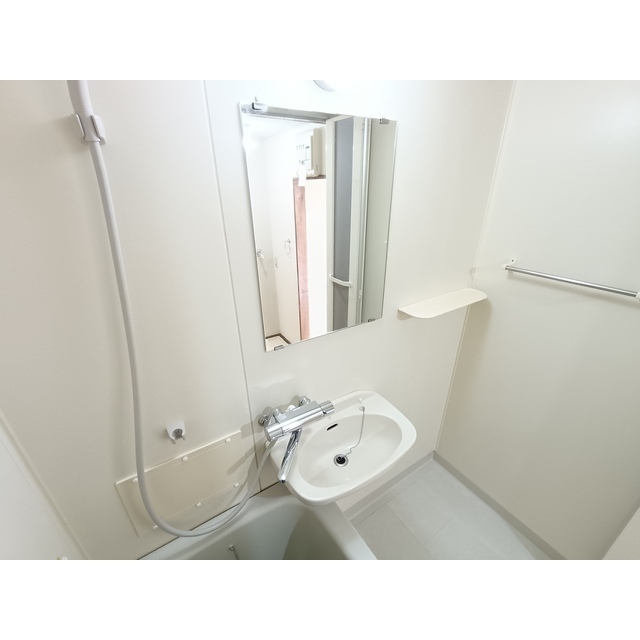 洗面設備　バス洗面一体型