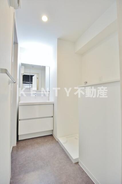 洗面設備　使いやすい洗面所です