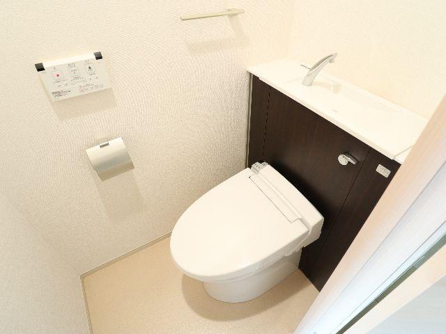 トイレ　清潔感のあるトイレです