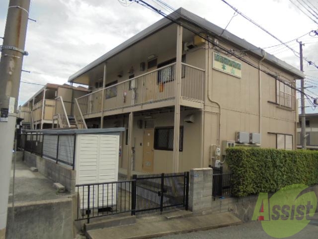 建物外観　統一感のある配色でいい雰囲気ですね