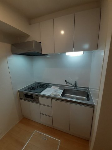 キッチン　2口コンロ・グリル付のシステムキッチンです♪