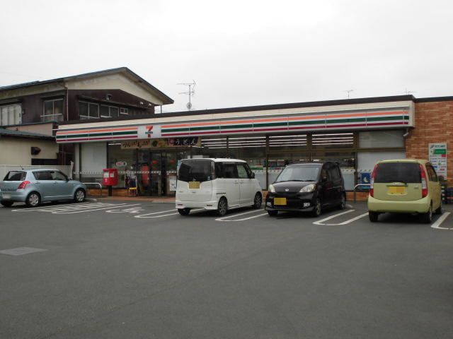 コンビニ　セブンイレブン（コンビニ）まで500m